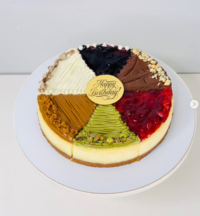 Baked Mixed Flavour Cheesecake 500g